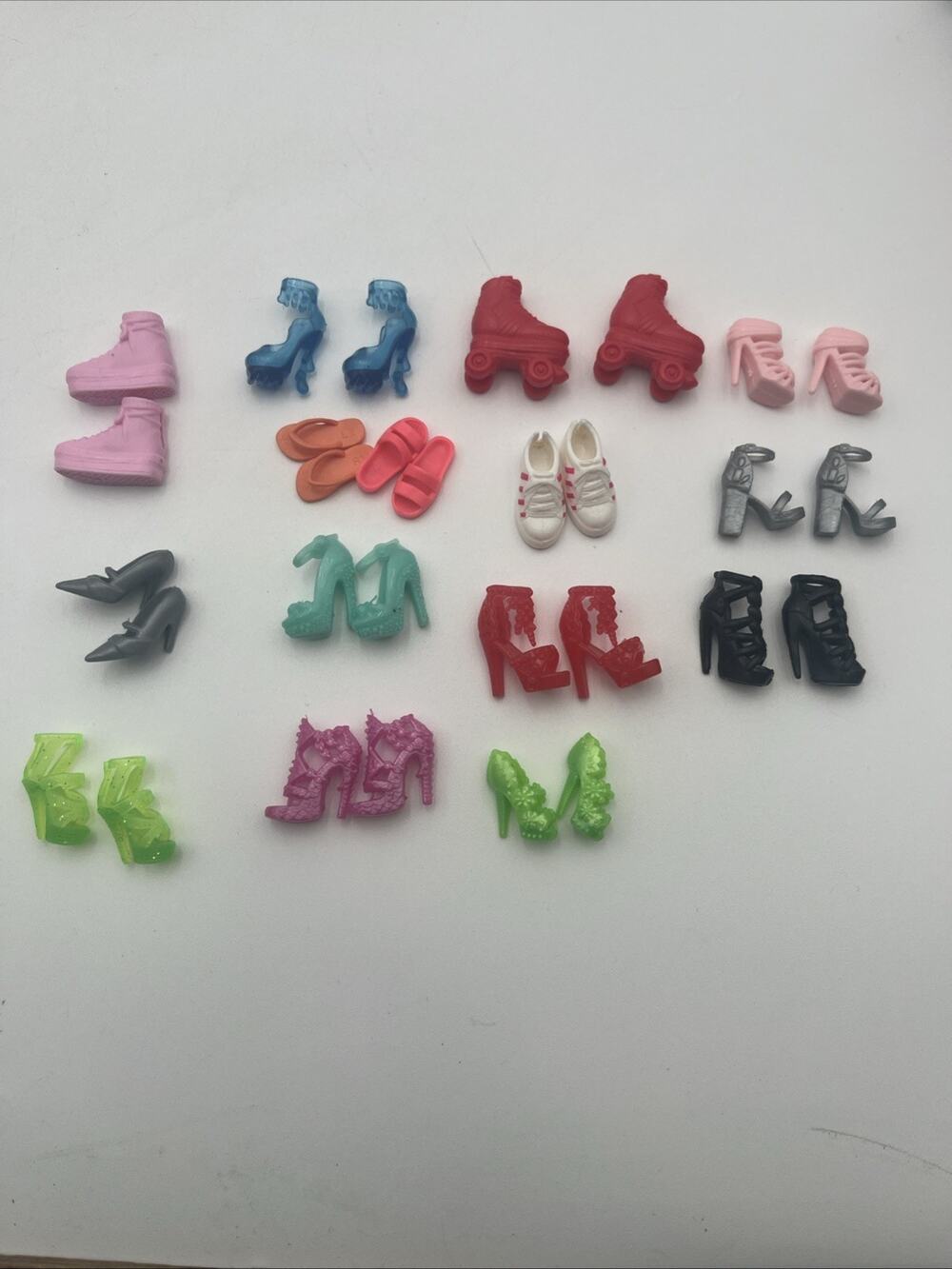 Barbie Doll Shoe Lot 15 Pairs Heels Strappy Fashion Roller Skates